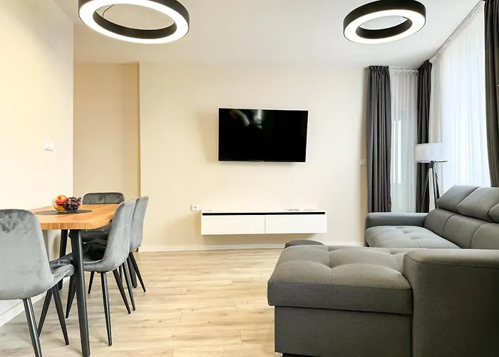 شقة 2br Business With Free Gym, By Holiwork