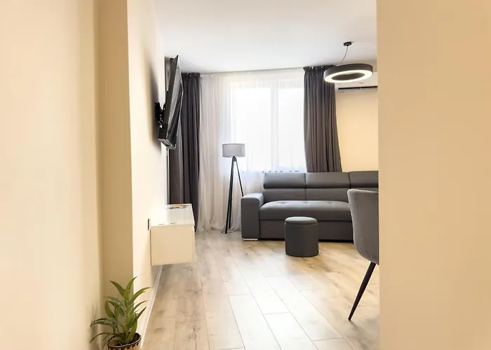 2br Business With Free Gym, By Holiwork شقة *