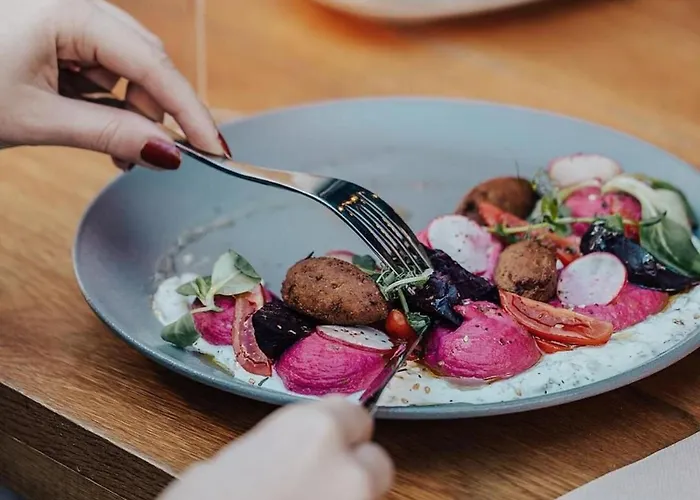 2br Business With Free Gym, By Holiwork شقة بلوفديف