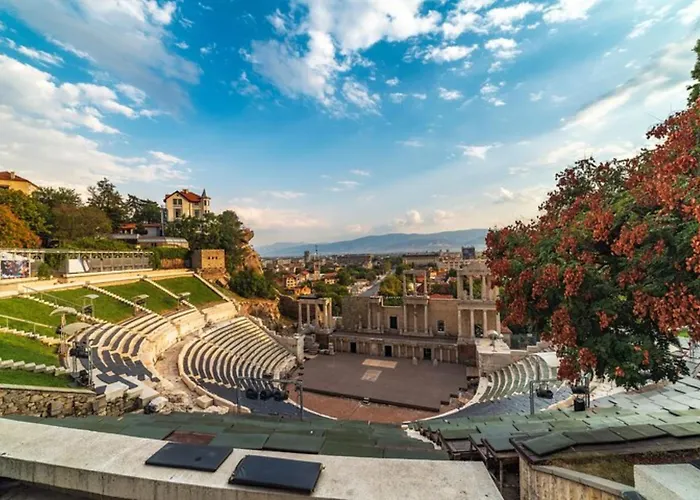 2br Business With Free Gym, By Holiwork